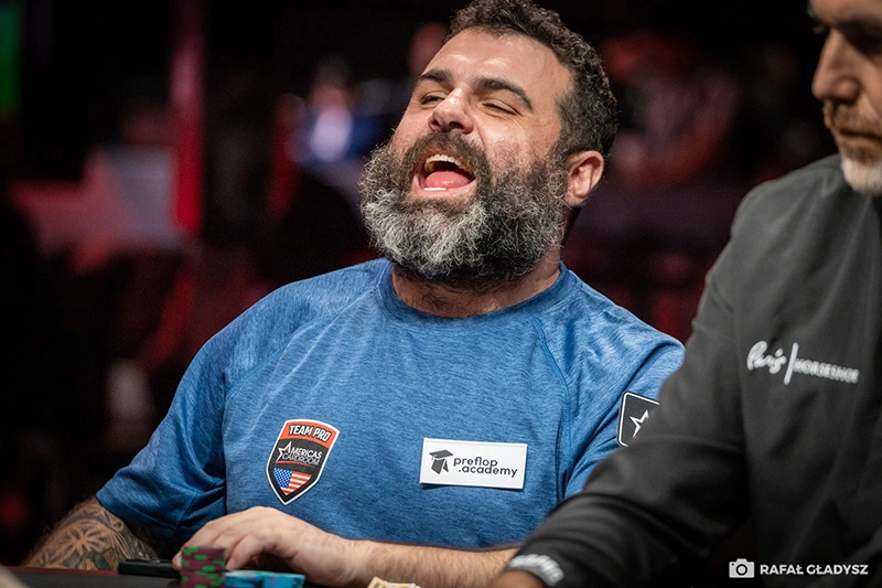 Jon "Apestyles" Van Fleet